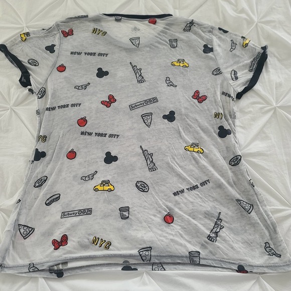 Disney Store NYC T-Shirt Burnout Ringer Tee Gray 2XL Taxi Pizza Bagel Subway - Picture 5 of 10